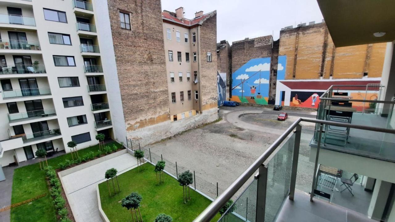 Bpr Space Grey Home With Balcony Budapest Exterior foto
